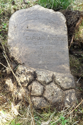 A Cesuna rispuntano le lapidi dal cimitero dimenticato della Grande Guerra